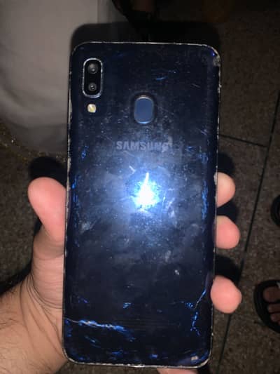 Samsung Mobile A20
