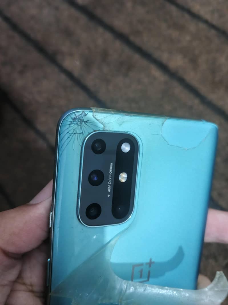 One Plus 8T 1
