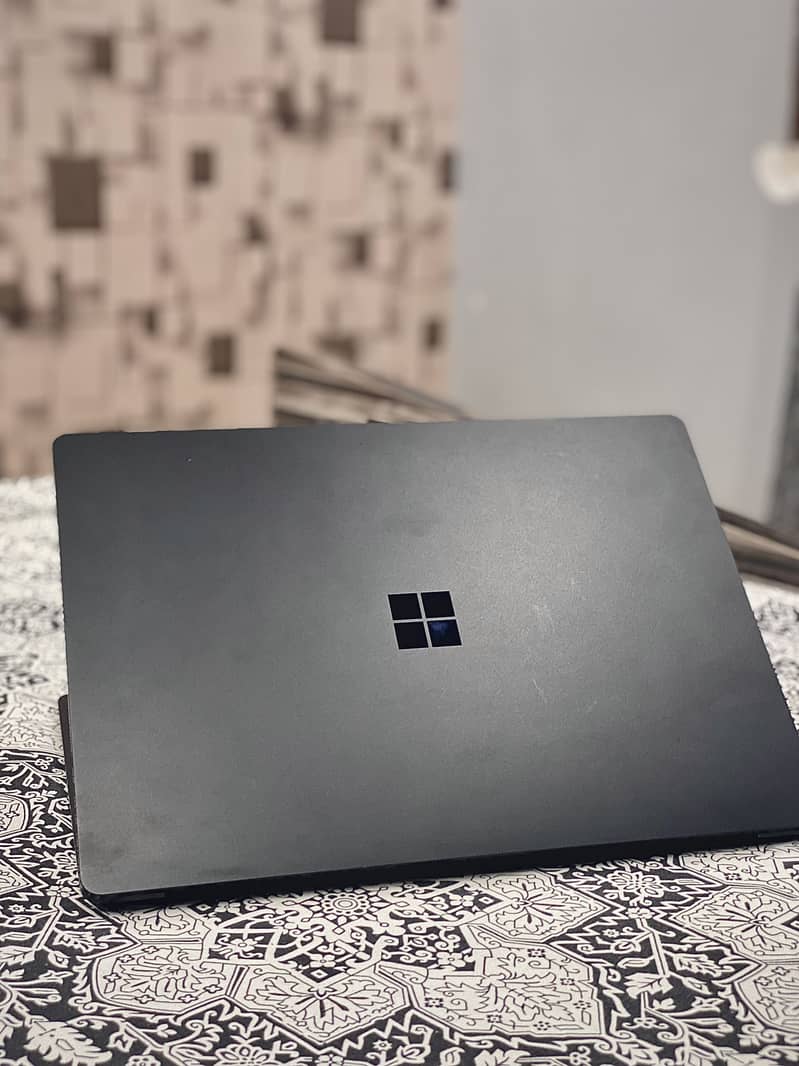 Microsoft Surface Laptop 4 2