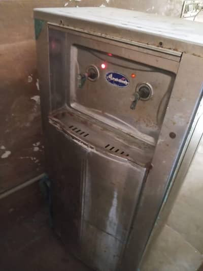 Water cooler electronic