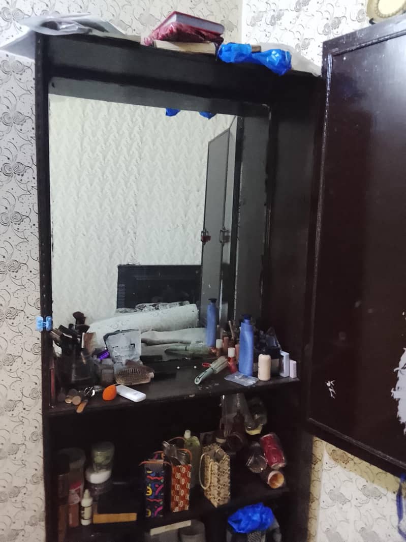 Dressing Table 2