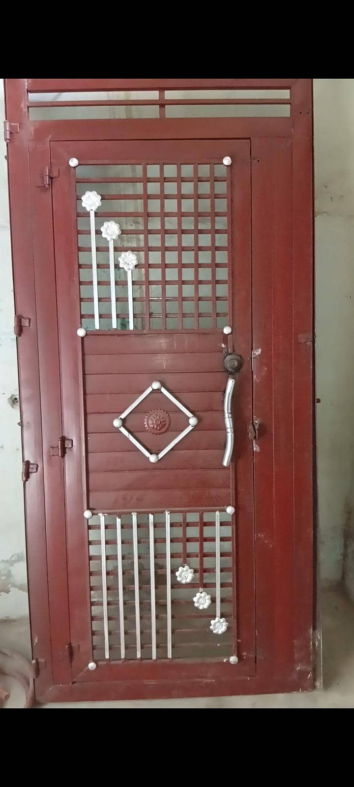 door with lock 2