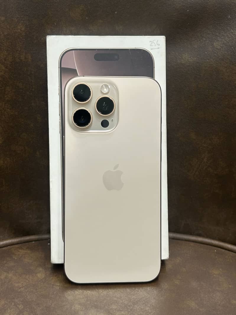 Apple iPhone 16 Pro Max 0