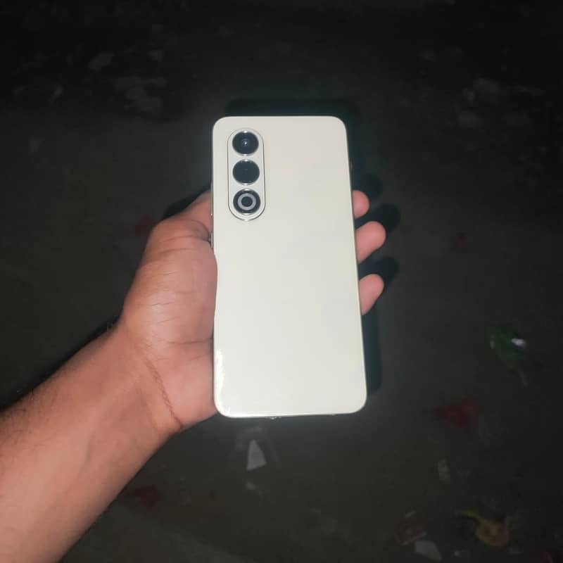 Itel S25 1