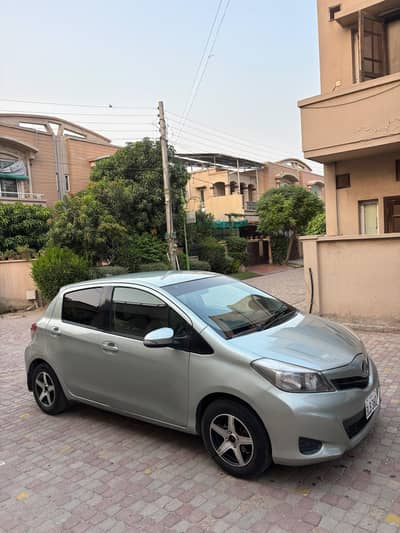 Toyota Vitz 2011