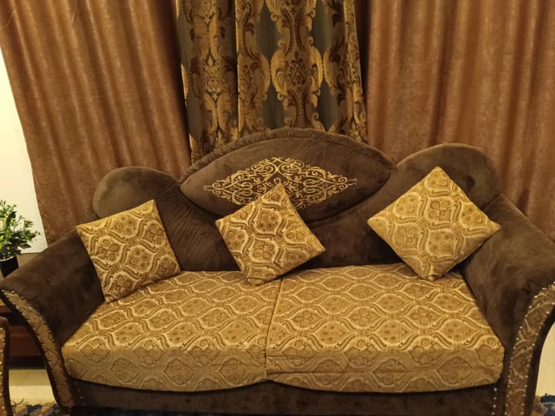 5 Seater Sofa 0