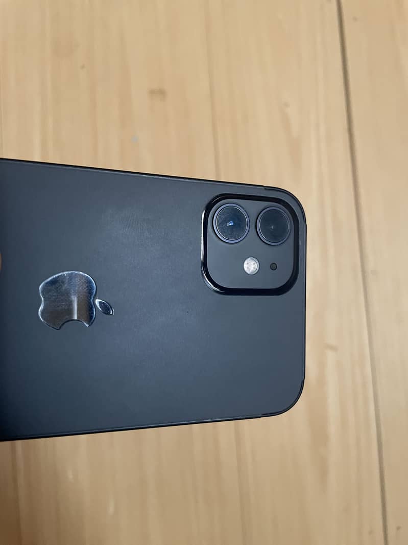 Apple iPhone 12 5