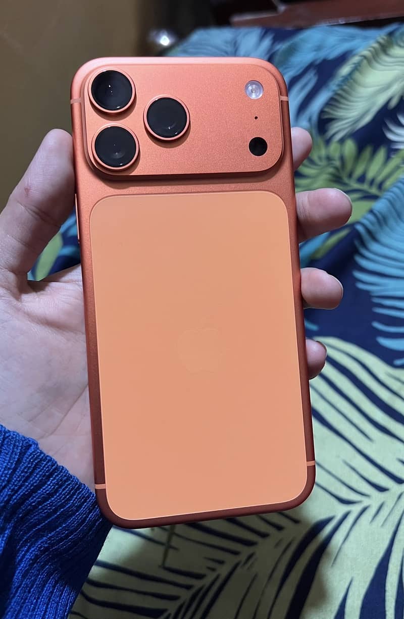 Apple iPhone 17 Pro Max 0