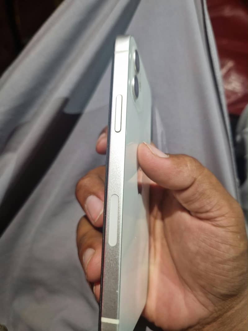 Apple iPhone 12 2