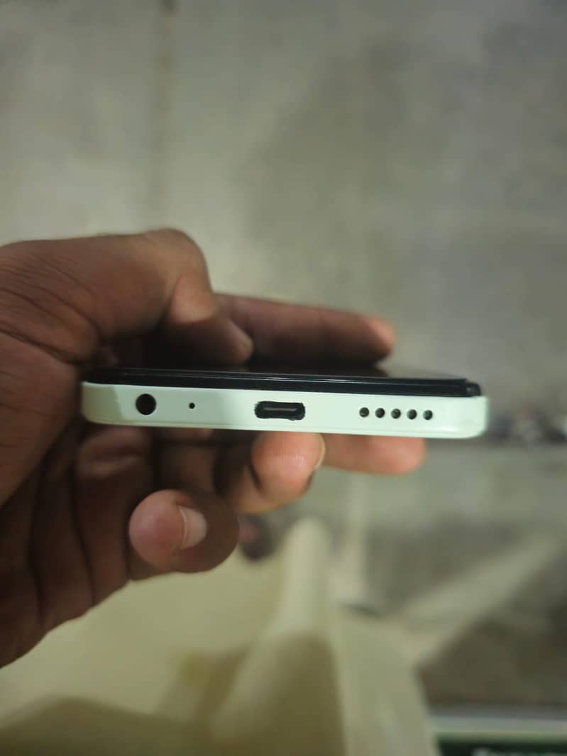 Itel A50C 4
