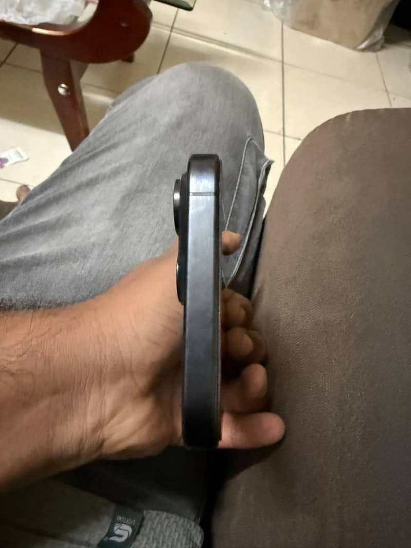 Apple iPhone 15 Pro Max 3