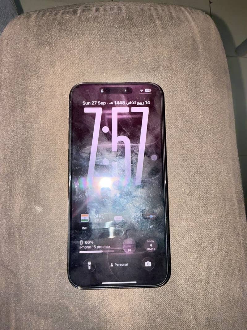 Apple iPhone 15 Pro Max 4