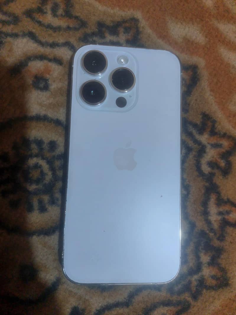 Apple iPhone 14 Pro 1