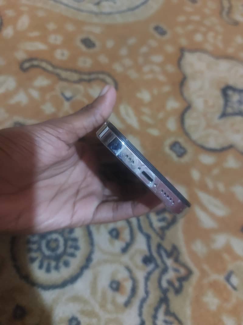 Apple iPhone 14 Pro 3