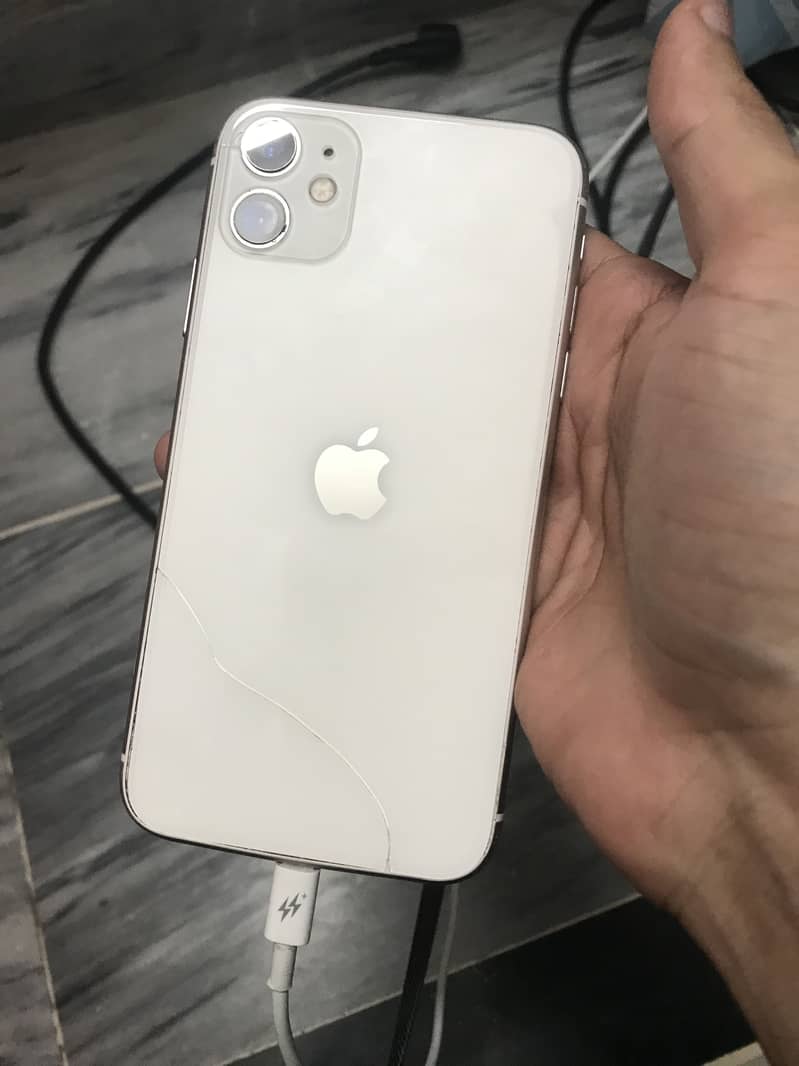 Apple iPhone 11 3