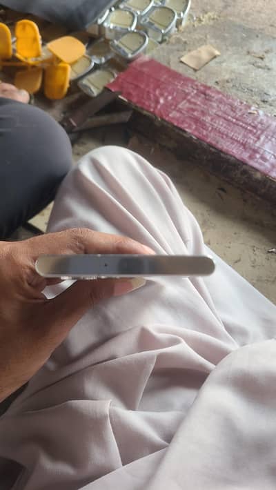 Samsung Mobile S22 Ultra condition picture me dekh le