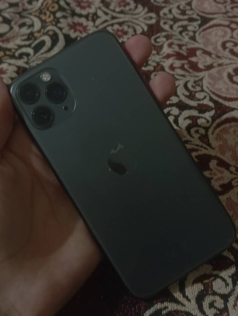 Apple iPhone 11 Pro 2