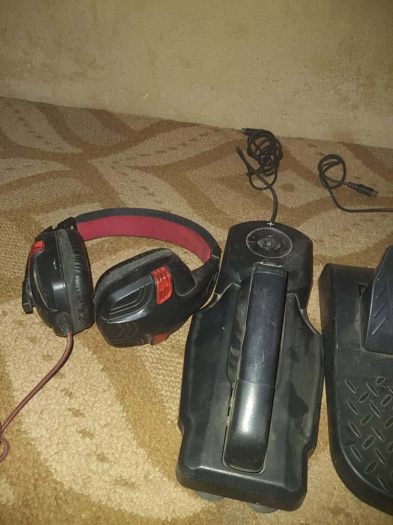playstation Steering wheel controller's 4