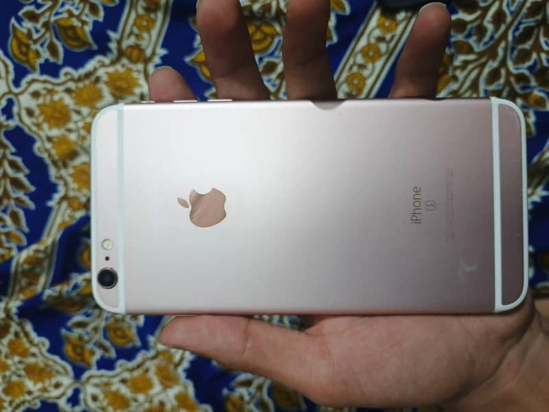 Apple iPhone 6S Plus 1