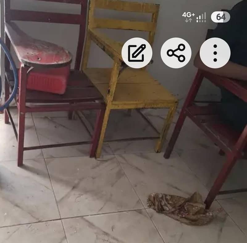 school,class room chairs 1