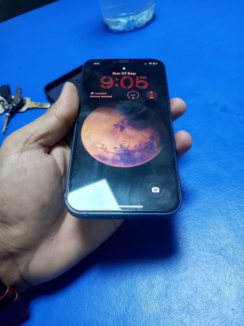 Apple iPhone 12 3