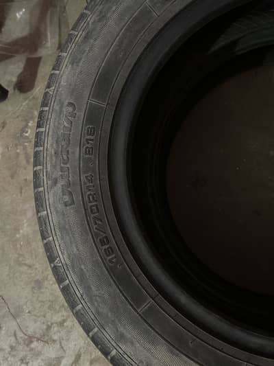 Vitez kha 5 tyar hn aik Tyre 185 65 15 Han or bike 4 165 70 14 hn