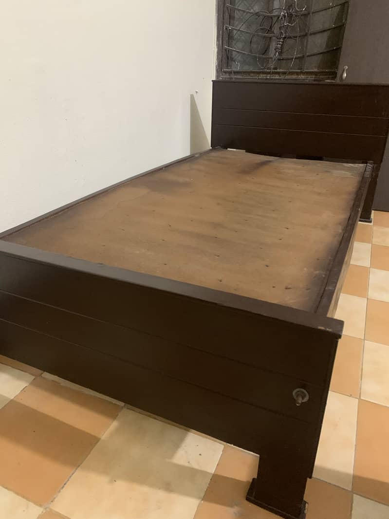 Single bed ( Pair ) 0