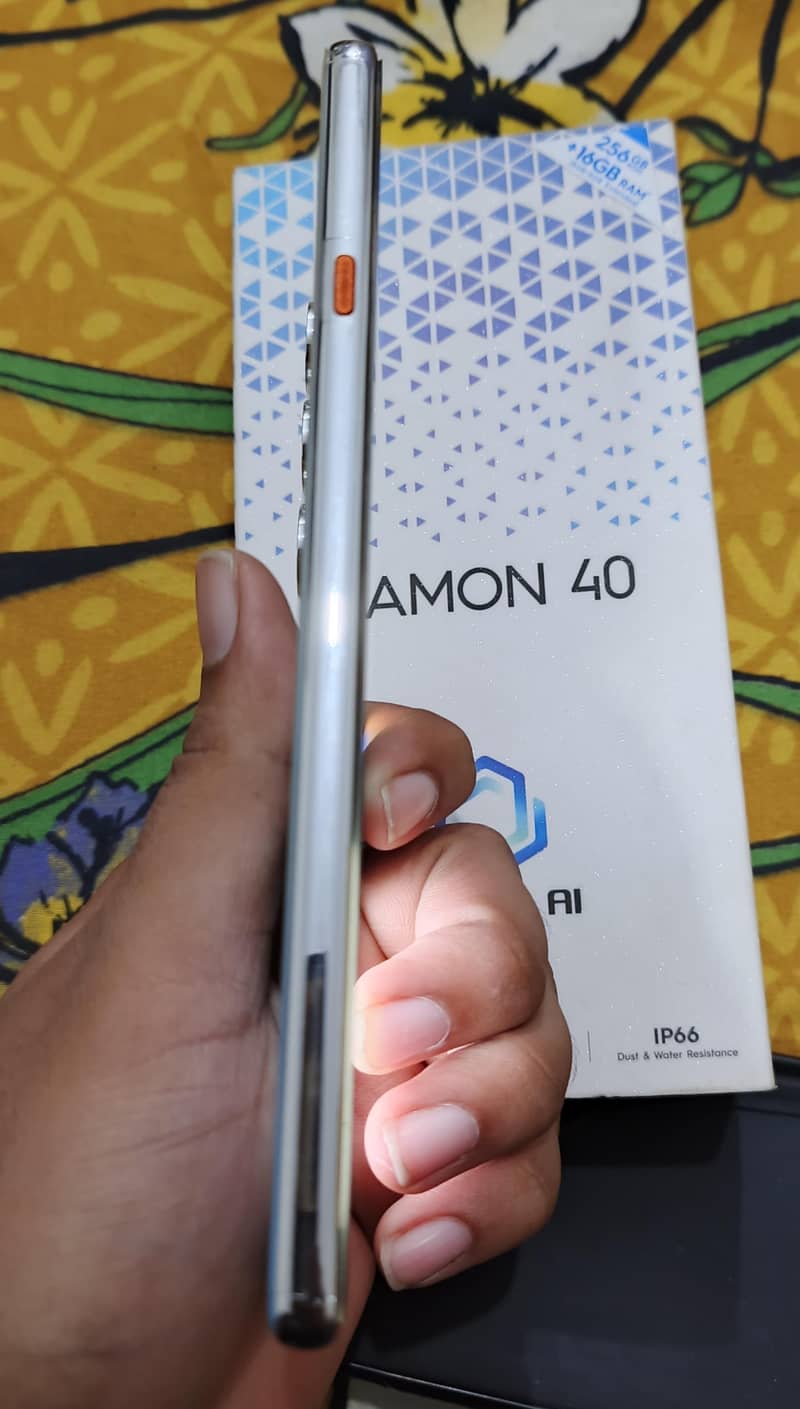 Tecno CAMON 40 3