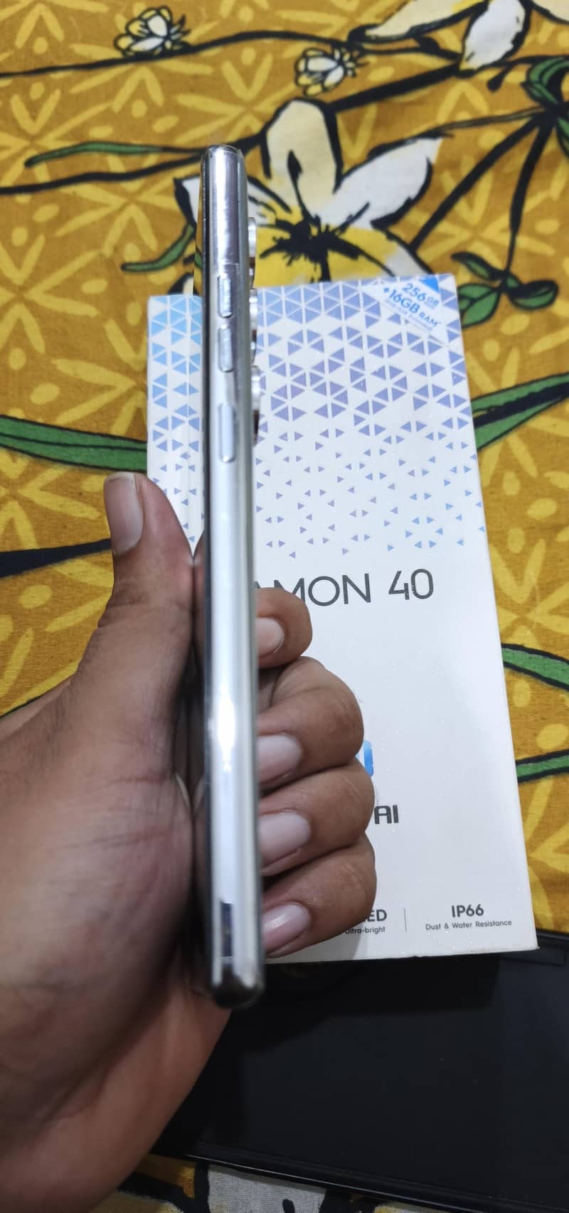 Tecno CAMON 40 4