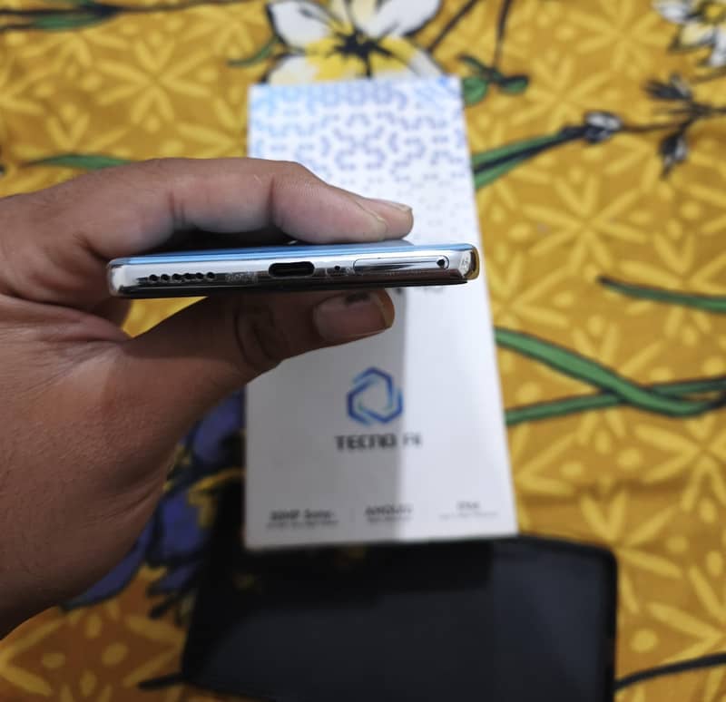 Tecno CAMON 40 5