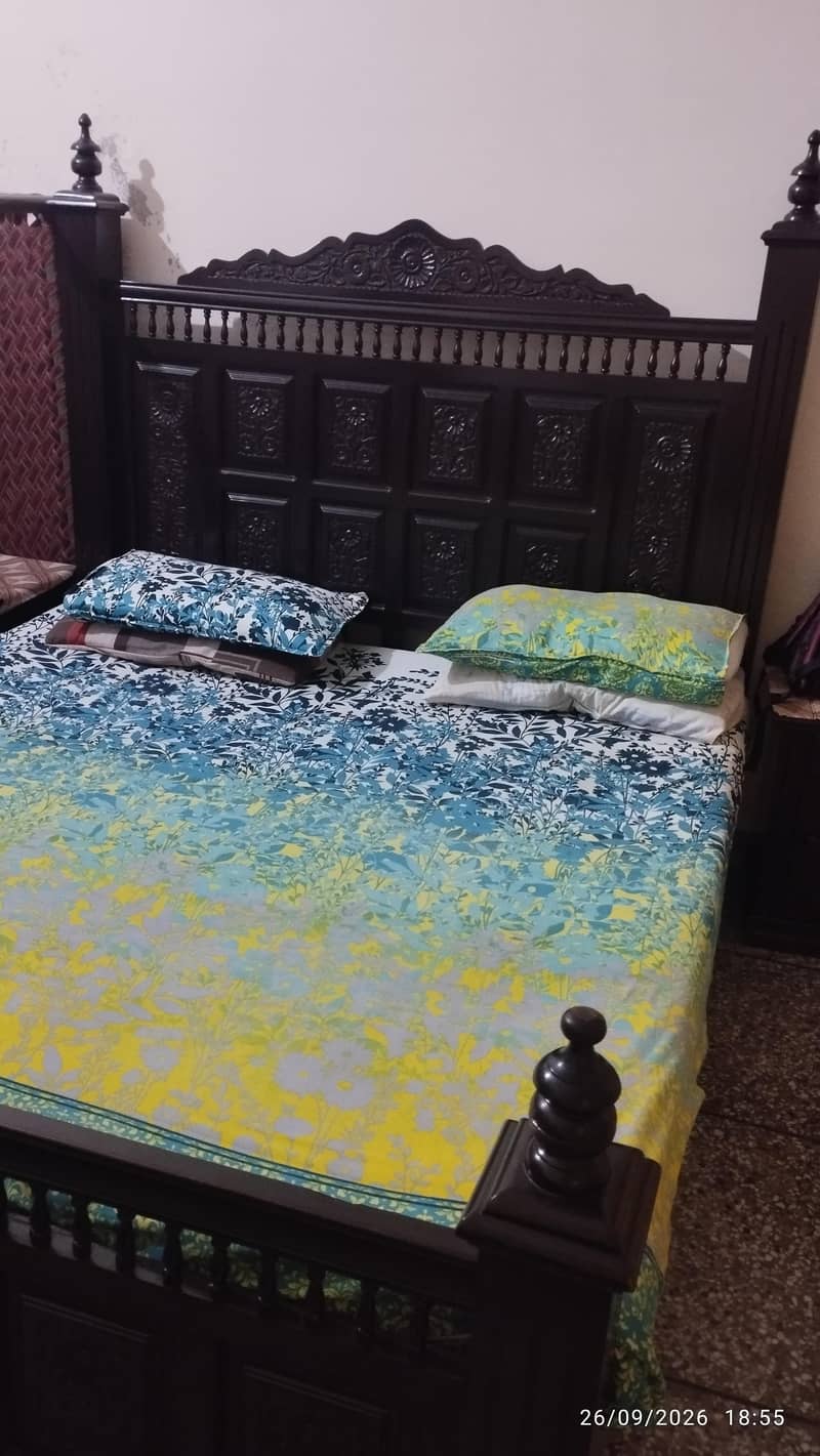 bed with dressing table 3