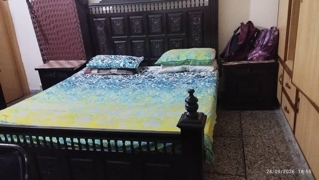 bed with dressing table 4