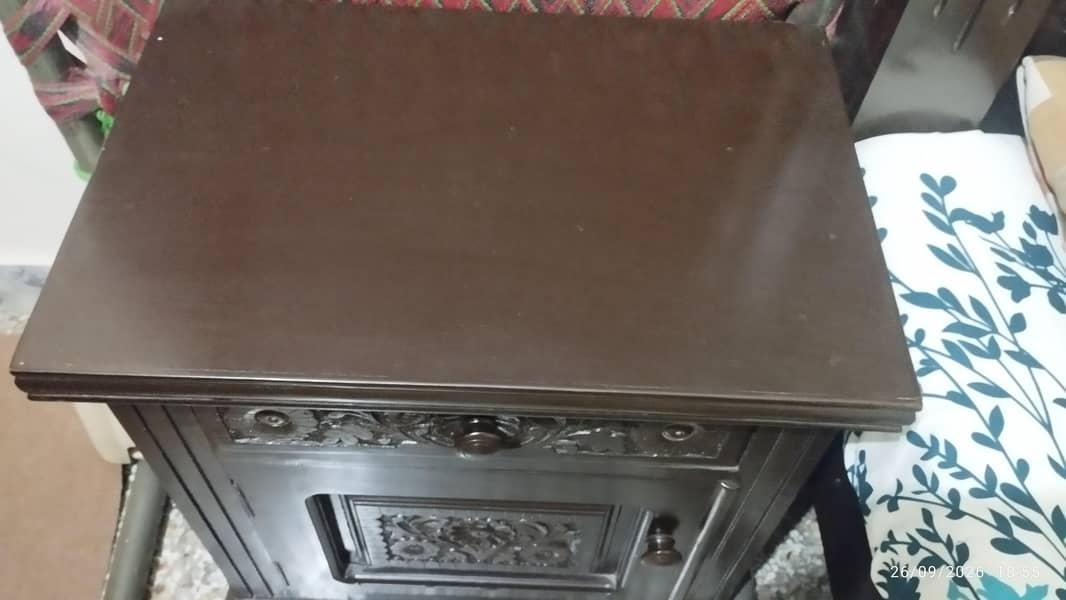 bed with dressing table 6