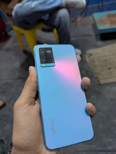 Vivo Y33s with box