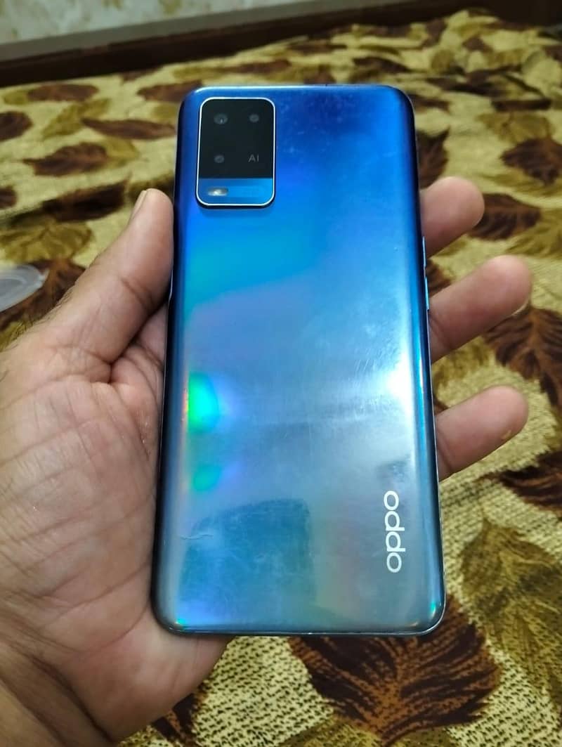OPPO A54 4