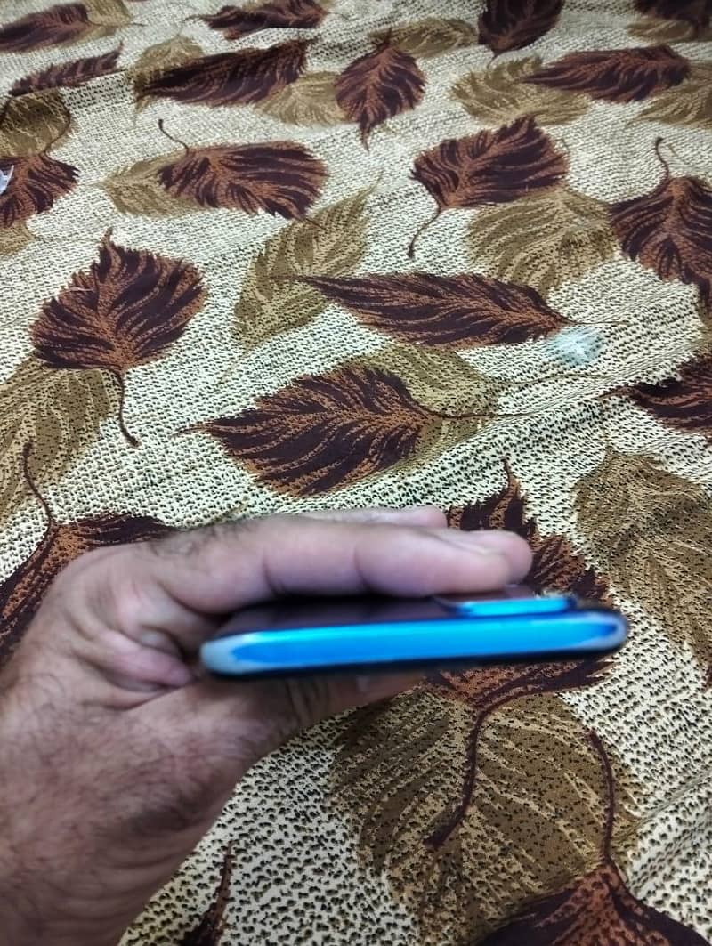 OPPO A54 6