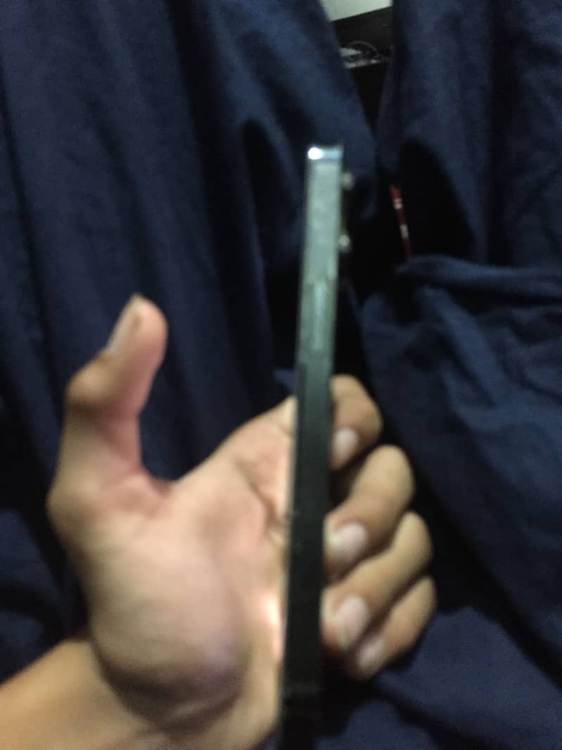 Apple iPhone 13 Pro 2