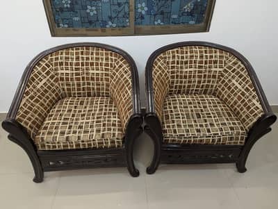 Sofa  set nd table