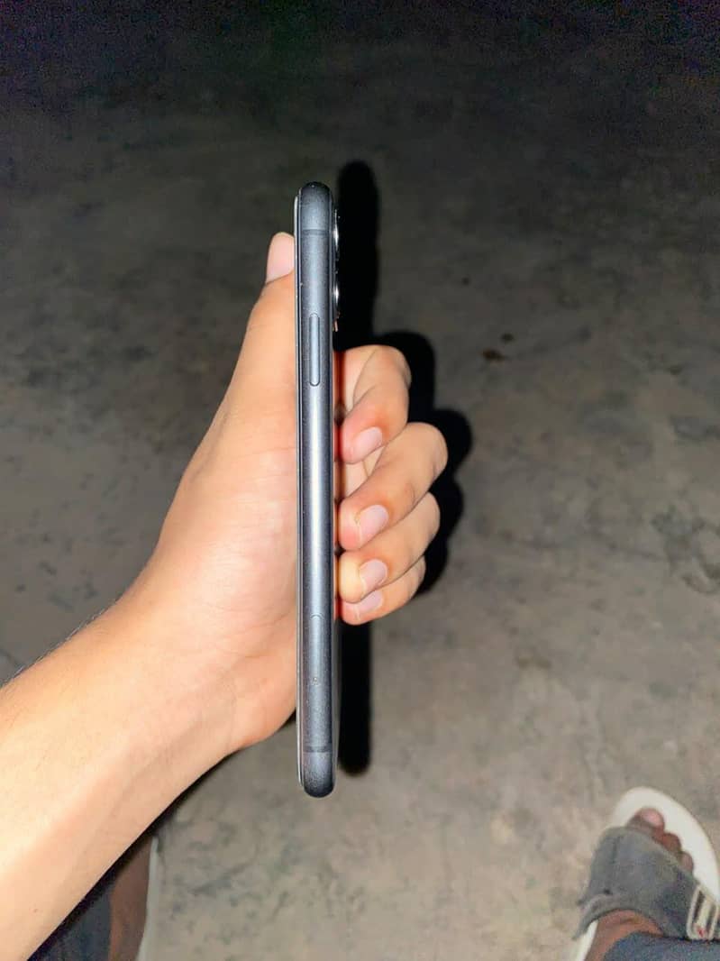 Apple iPhone 11 6