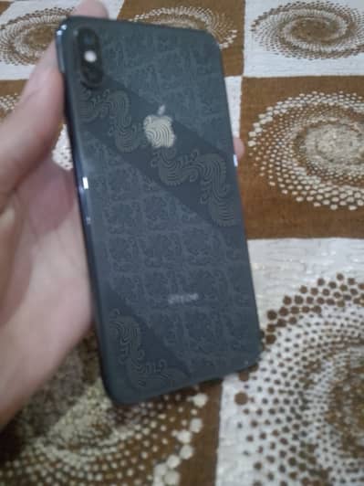 Apple wattsapp mess only 03044192276