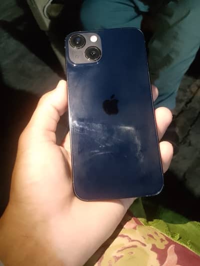 Apple iPhone 13