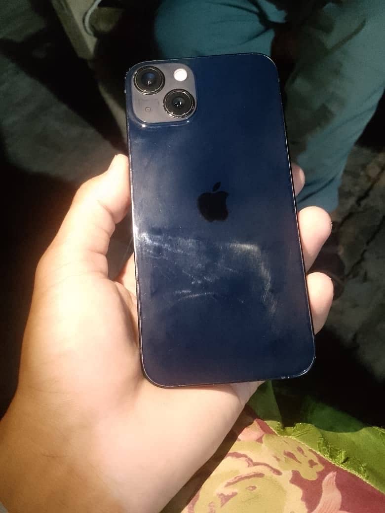 Apple iPhone 13 0