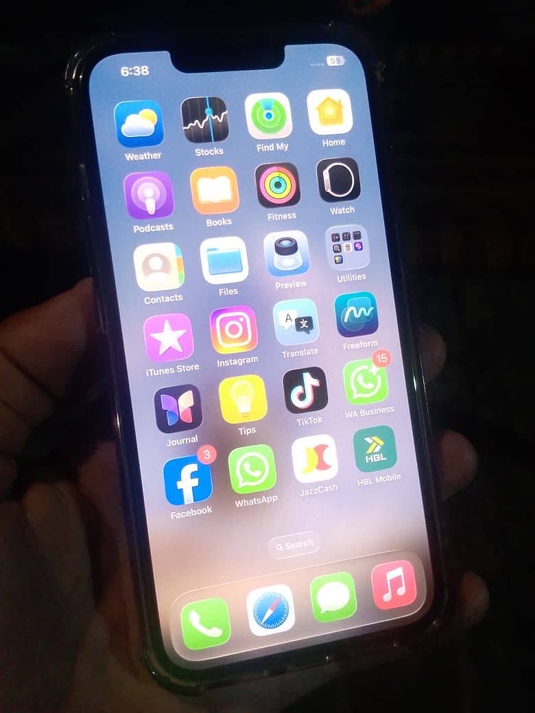 Apple iPhone 13 3
