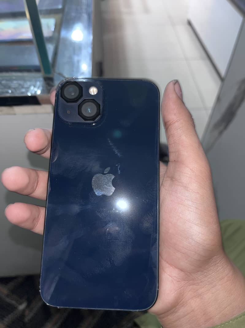 Apple iPhone 13 0
