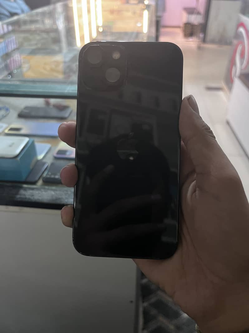 Apple iPhone 13 7