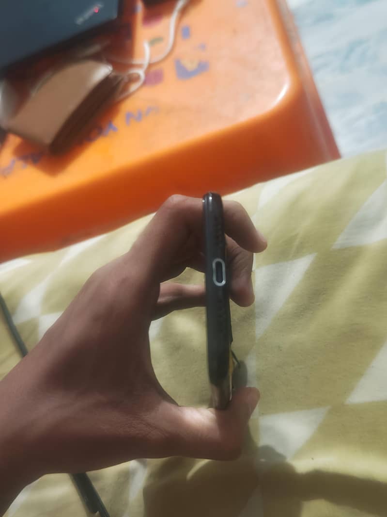 ONE PLUS 6T 4