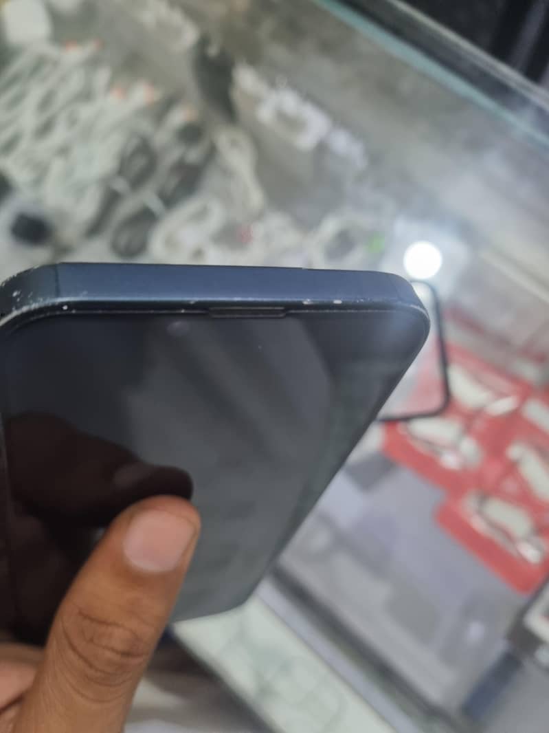 Apple iPhone 14 2