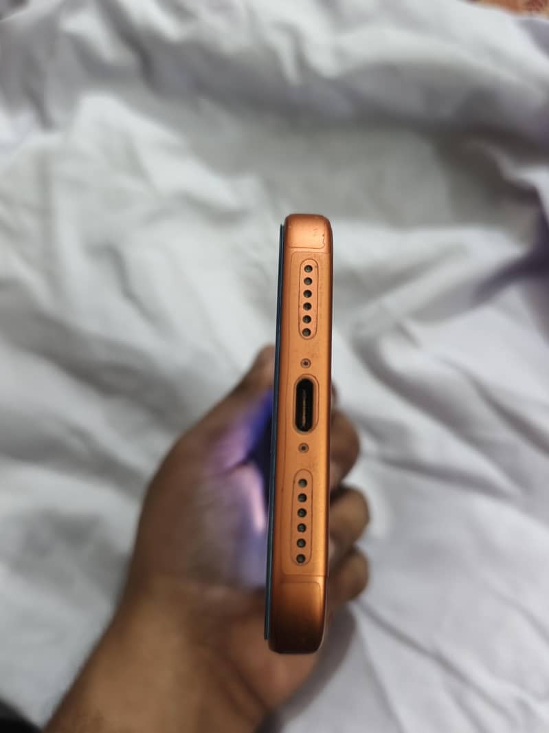 Apple iPhone 17 Pro Max 5