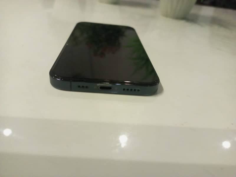 Apple iPhone 12 Pro 3