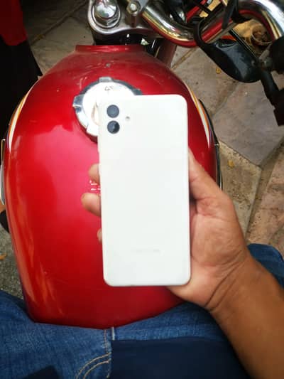 Samsung Mobile A04